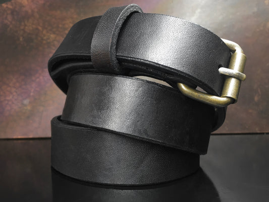 classic Row edge brass buckle belt