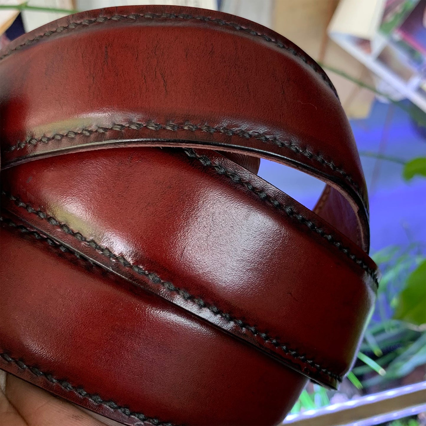 Reddish Enduring Classic: Hand-Stitched Leather Belt